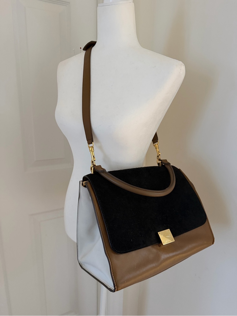 Authentic CELINE Medium Trapeze Tricolor Leather Suede Handbag - Picture 15 of 16